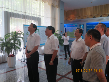 龍巖市市長(zhǎng)林興祿，龍巖市委副書記、新羅區(qū)委書記何明華 蒞臨我司視察指導(dǎo)工作